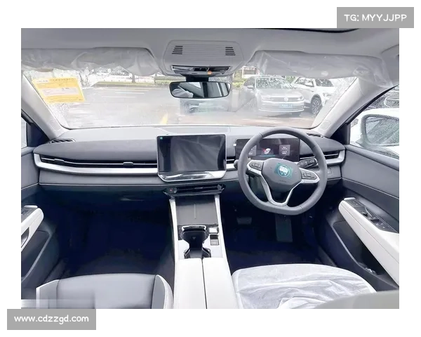 全新速腾L亮相：更大空间、更智能内饰，这才是未来轿车